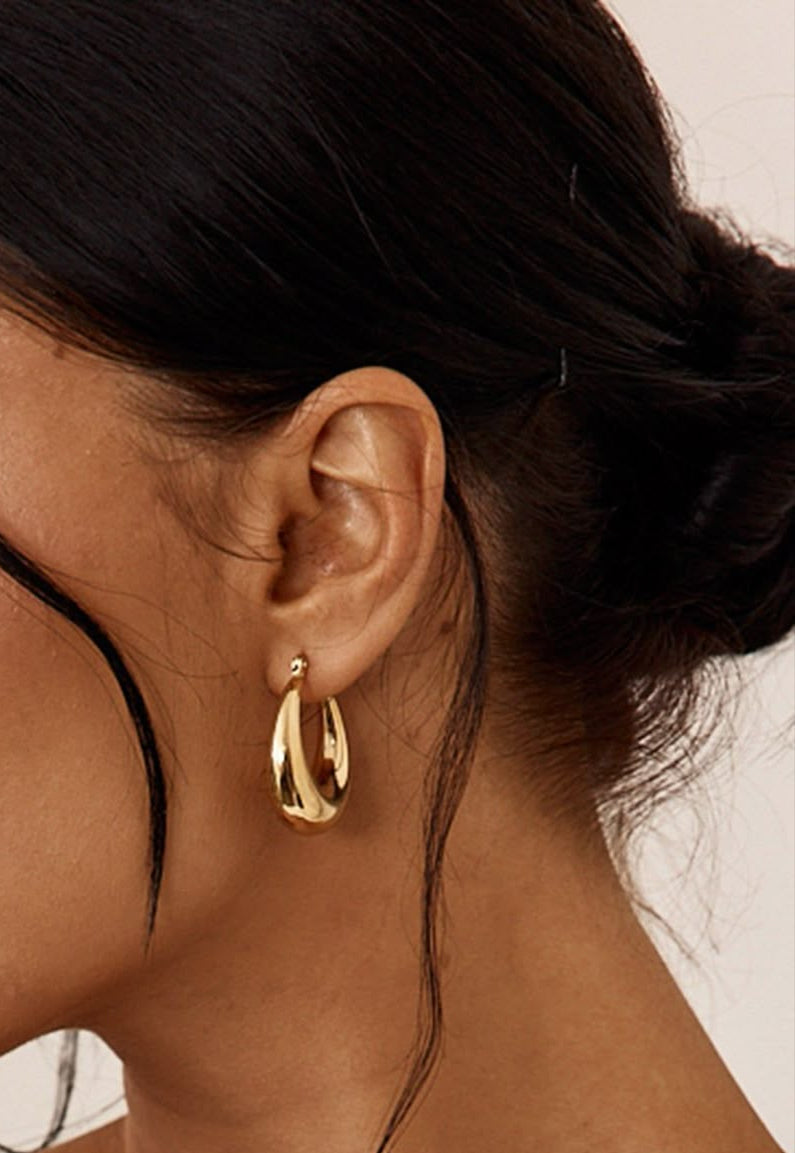 Soft Curve Oval Hoops