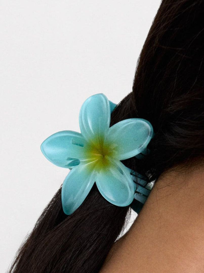 Blue Flower Clip