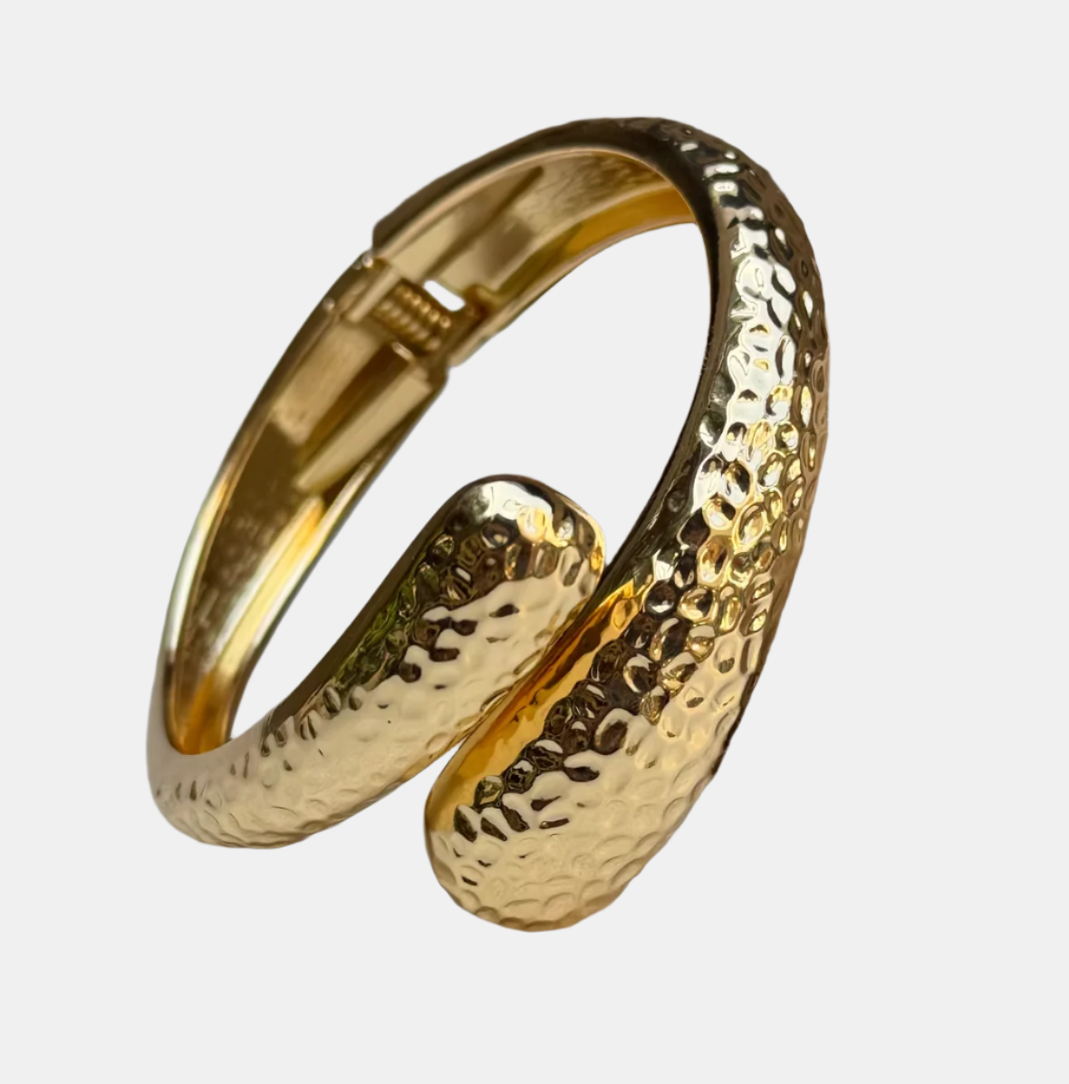 Overlapped bangle